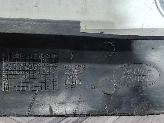 Ресничка левая Range Rover Sport L320 2005-2009