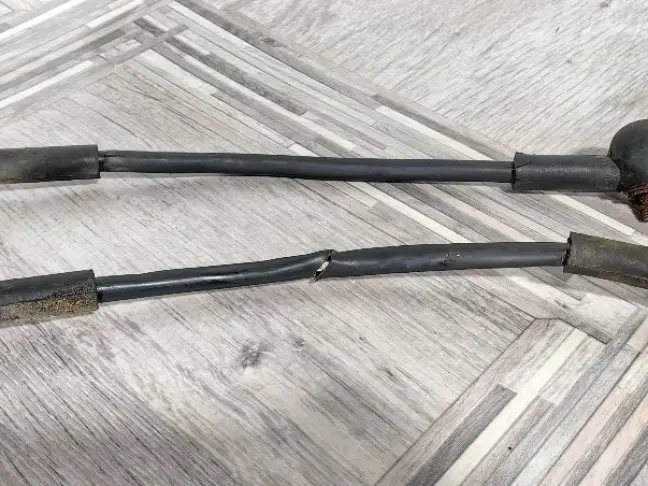 Трос откидного борта Range Rover L322 02-12