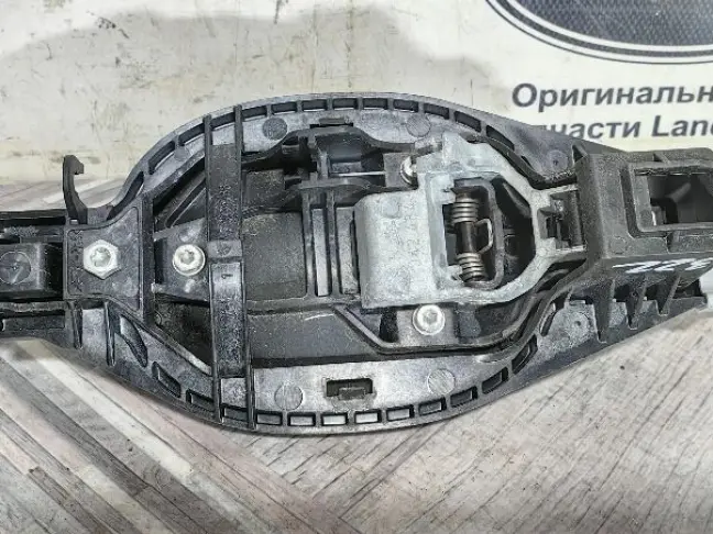 Ручка двери передняя правая Range Rover L322