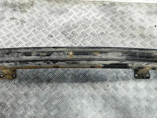 Усилитель переднего бампера DISCOVERY 3/4 L319