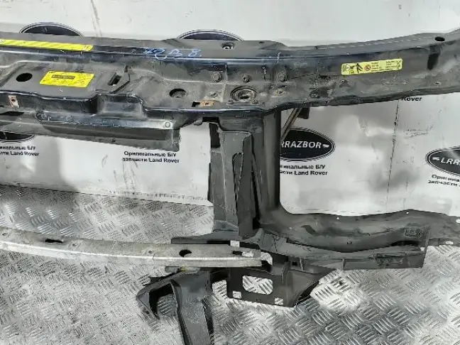 Панель передняя телевизор Range Rover L322 02-05