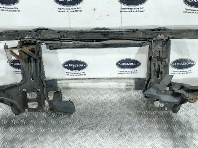 Панель передняя телевизор Range Rover L322 02-05