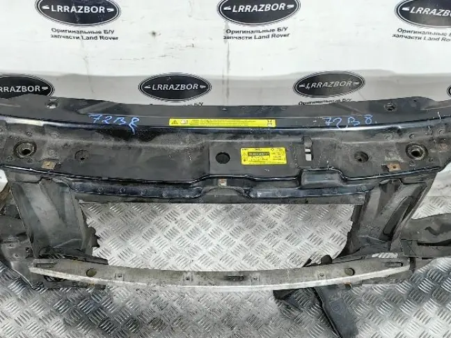 Панель передняя телевизор Range Rover L322 02-05