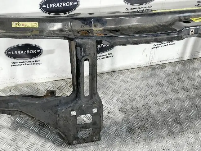 Панель передняя телевизор Range Rover L322 02-05