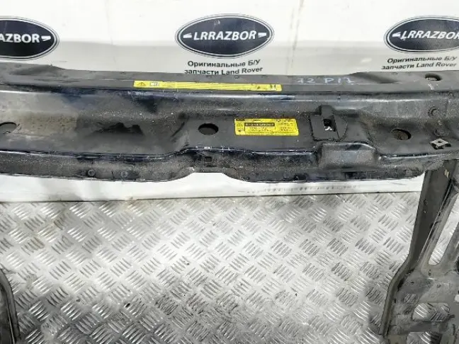 Панель передняя телевизор Range Rover L322 02-05