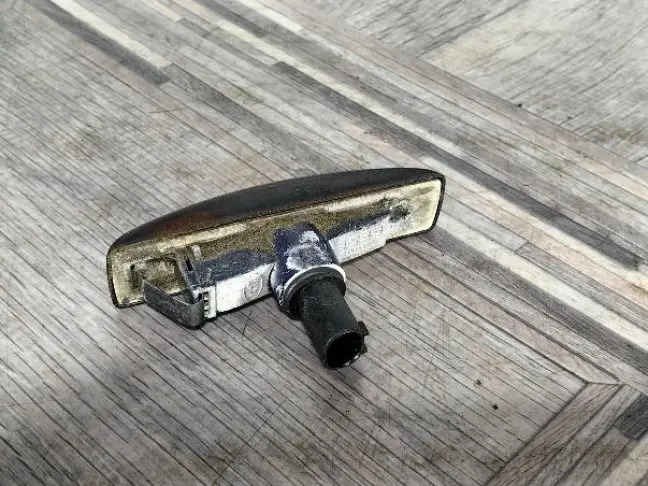 Указатель поворота Land Rover DISCOVERY 3/4 L319