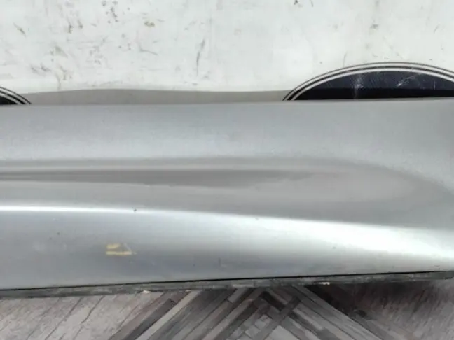 Молдинг передний правый  Range Rover Sport L320