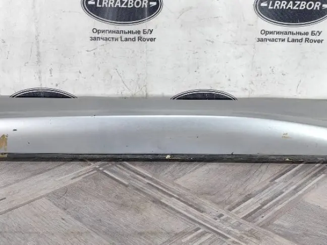 Молдинг передний правый  Range Rover Sport L320