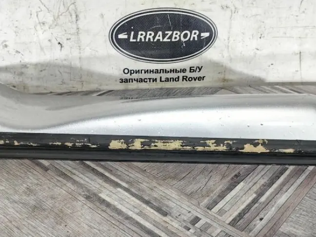 Молдинг двери задний правый Range Rover Sport 320