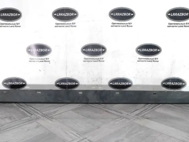Молдинг порога правый  Range Rover Sport 2 L494