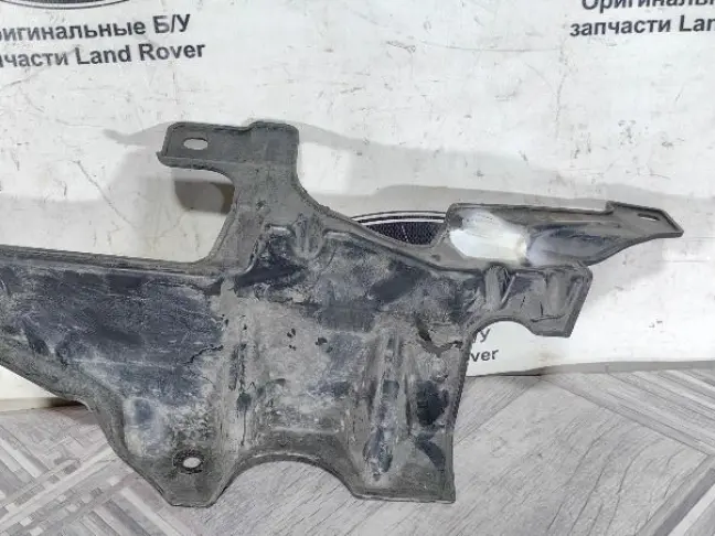 Пыльник двигателя боковой левый Range Rover 4 L405