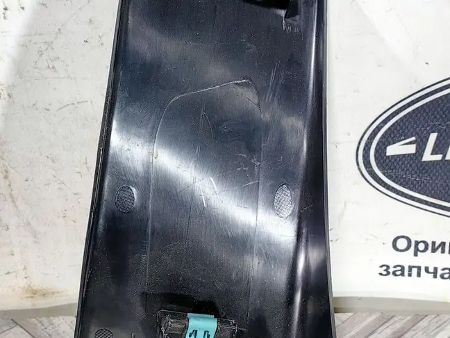 Накладка стойки задней  Range Rover Sport 2 L494