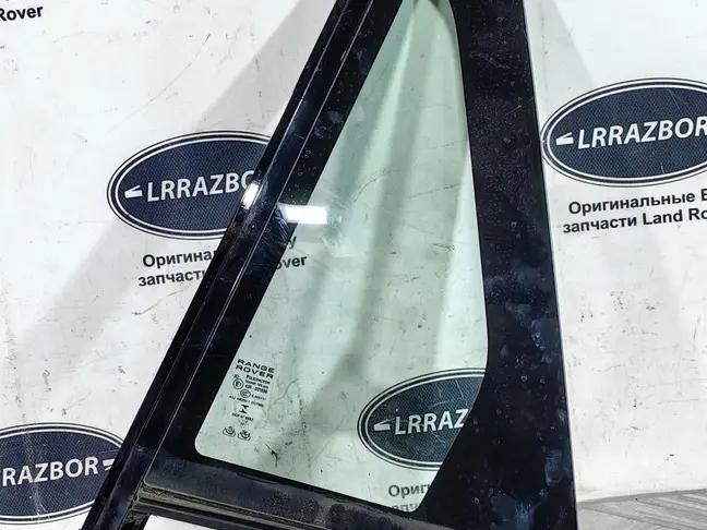 Форточка задняя левая Range Rover 4 L405 светлое