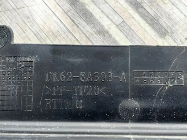 Кронштейн радиатора Range Rover Sport 2 L494