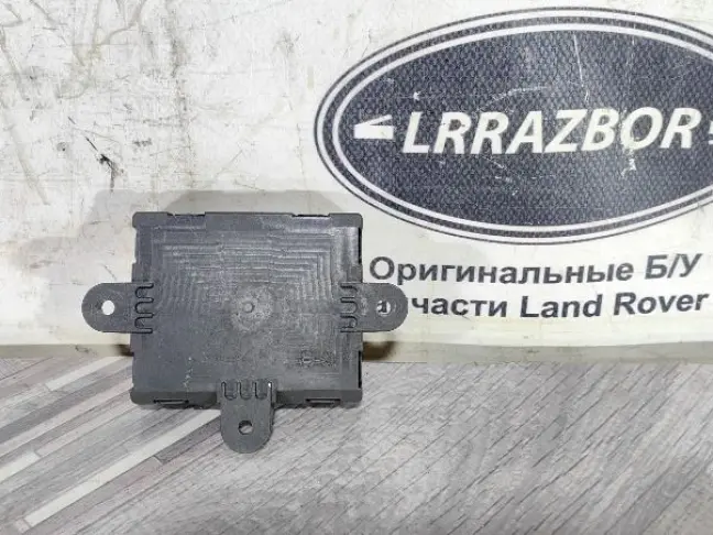 Блок упавления двери Range Rover Evoque 2 L551