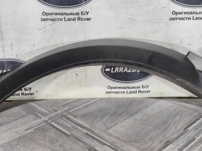 Молдинг крыла правого Range Rover Sport 2 L494
