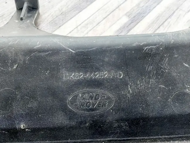 Накладка декоративная  Range Rover Sport 2 L494