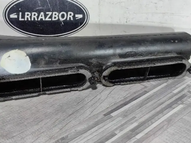 Воздухозаборник правый Range Rover Sport 2 L494