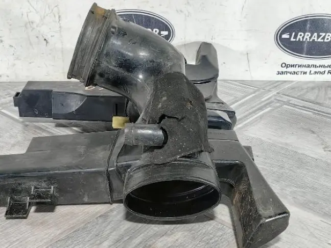 Воздуховод для Range Rover Sport L320 5.0 510