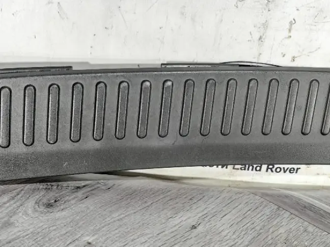 Накладка заднего бампера Range Rover Sport L320