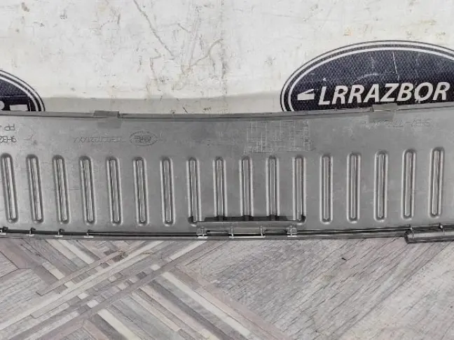 Накладка заднего бампера Range Rover Sport L320