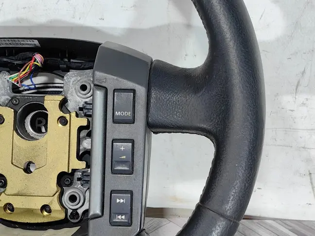 Руль Land Rover DISCOVERY 3 L319  2005 - 2009