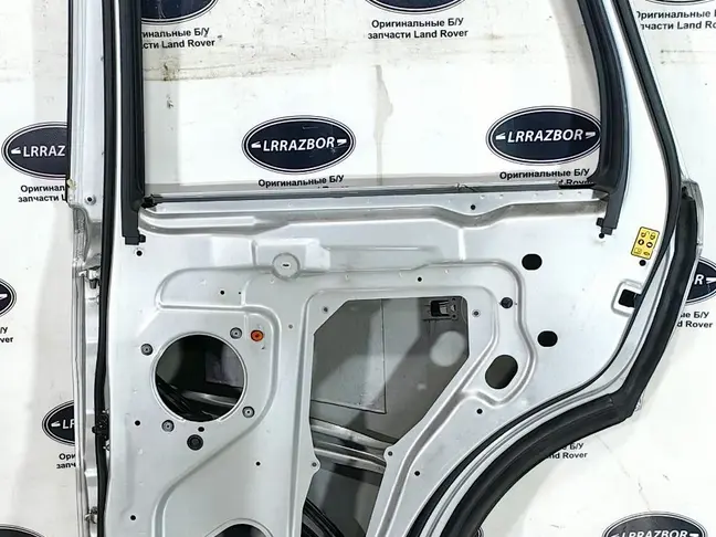 Дверь задняя правая Range Rover Sport L320 05-12