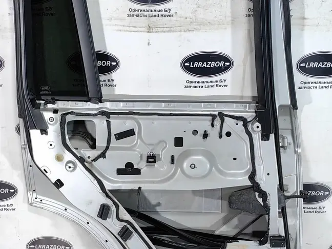 Дверь задняя левая Range Rover L322 2002-2012