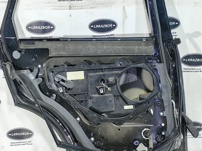 Дверь задняя левая Range Rover 4 L405 2013-2022