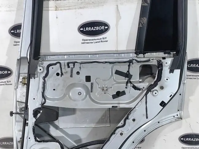 Дверь задняя правая Range Rover L322 2002-2012