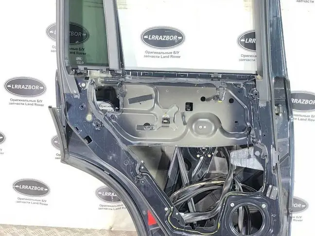 Дверь задняя левая Range Rover L322 2002-2012
