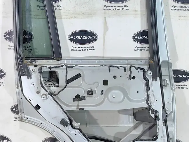 Дверь задняя левая Range Rover L322 2002-2012