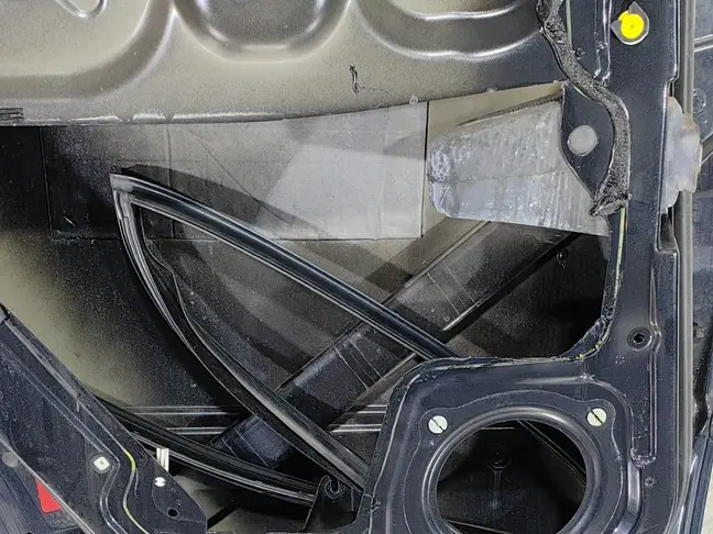 Дверь задняя левая Range Rover L322 2002-2012