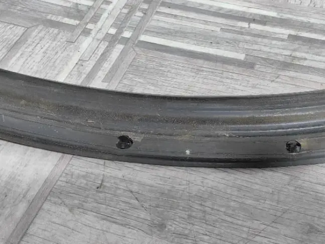 Уплотнитель двери задней левой Range Rover L322