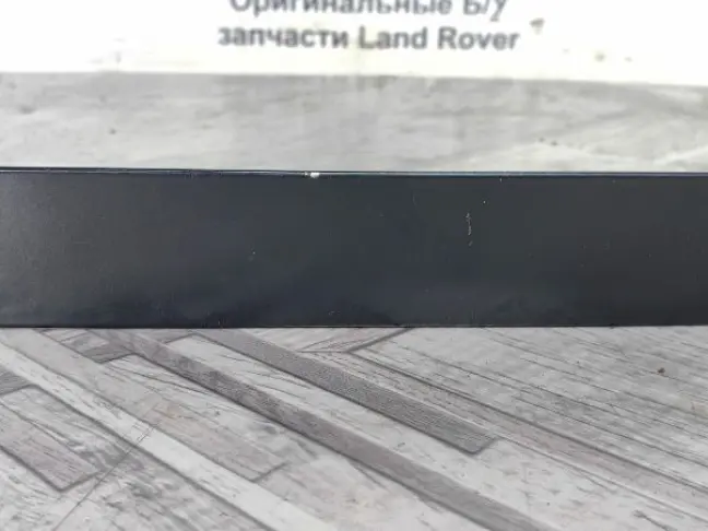 Молдинг стойки задний левый Range Rover L322