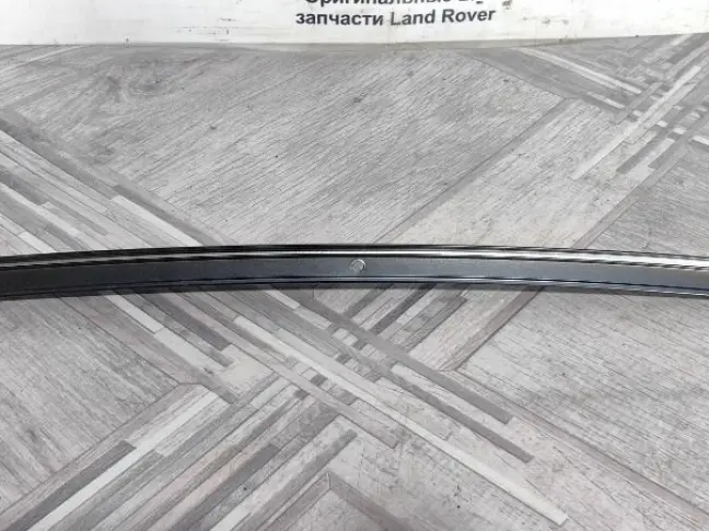 Молдинг стойки задний левый Range Rover L322