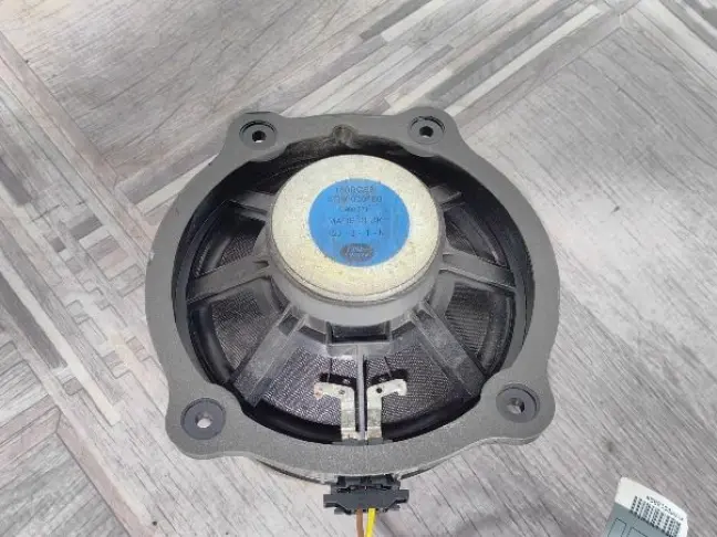 Динамик задний Range Rover L322 2002-2005