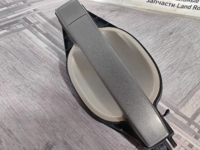 Ручка двери задняя правая Range Rover L322