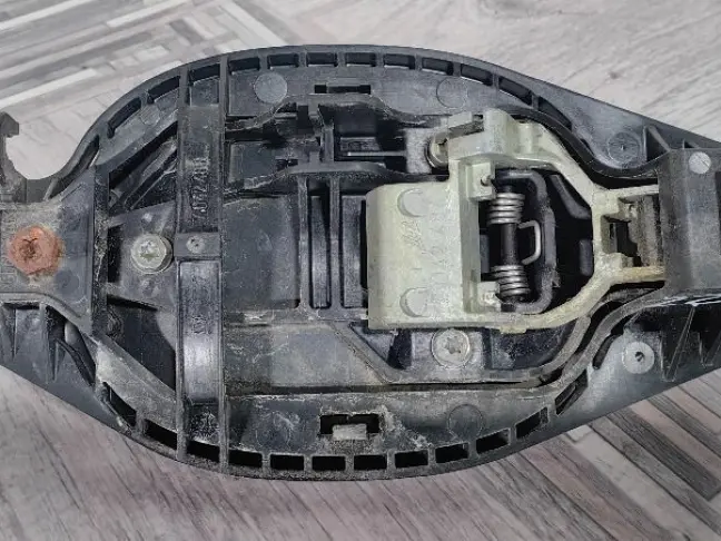 Ручка двери задняя правая Range Rover L322