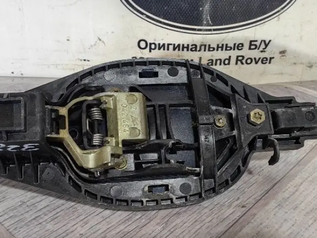 Ручка двери задняя левая Range Rover L322