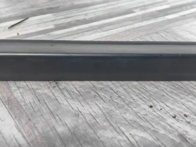 Молдинг стекла левый Land Rover Freelander 2 2.2