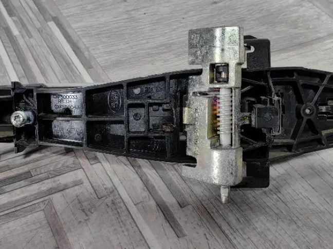 Ручка двери передняя правая Range Rover Sport L320