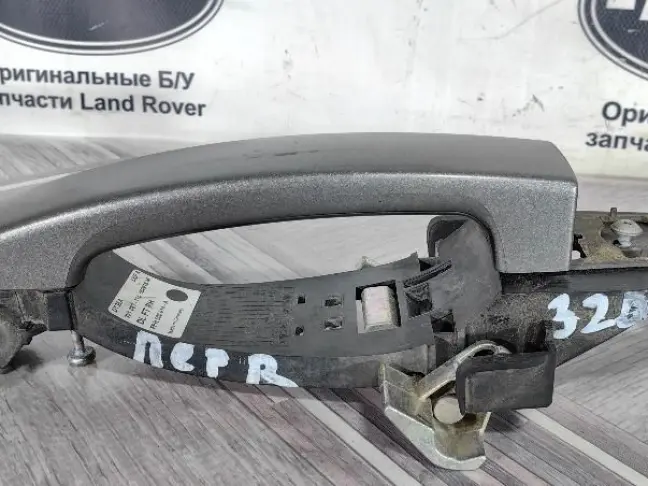 Ручка двери передняя правая Range Rover Sport L320