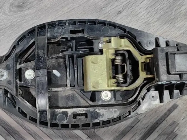 Ручка двери задняя правая Range Rover L322