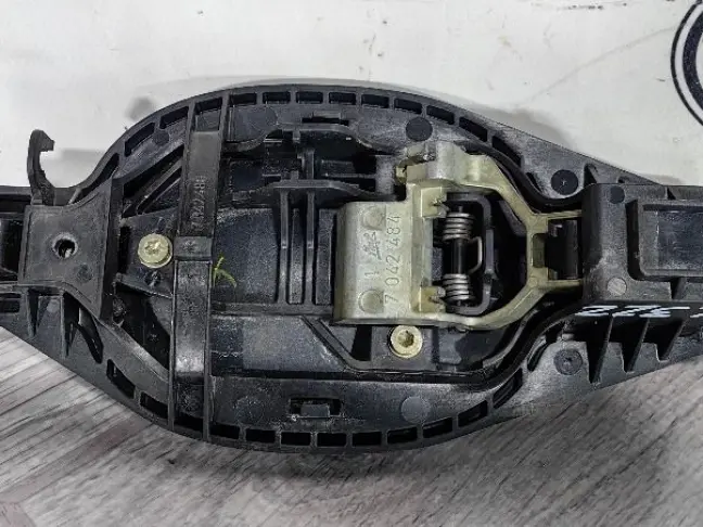 Ручка двери задняя правая Range Rover L322