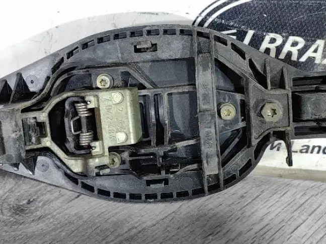 Ручка двери задняя правая Range Rover L322