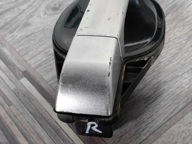 Ручка двери задняя правая Range Rover L322