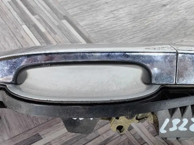 Ручка двери задняя правая Range Rover L322