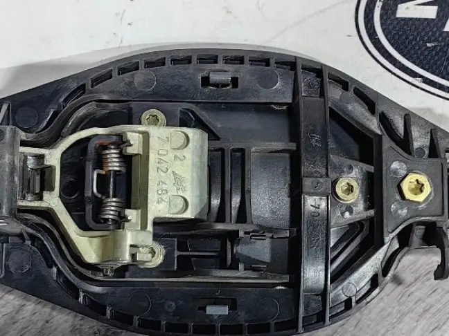 Ручка двери задняя правая Range Rover L322