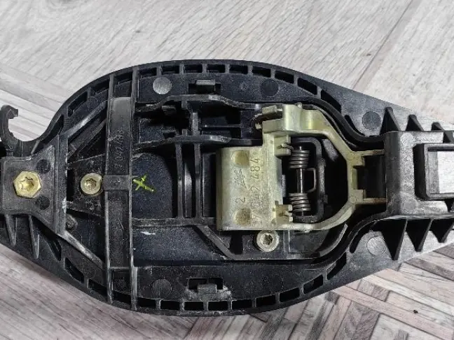 Ручка двери задняя правая Range Rover L322